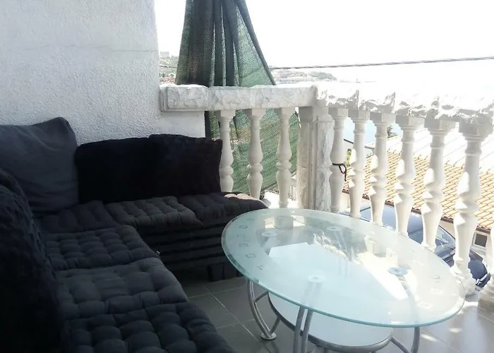 Apartmani Mira