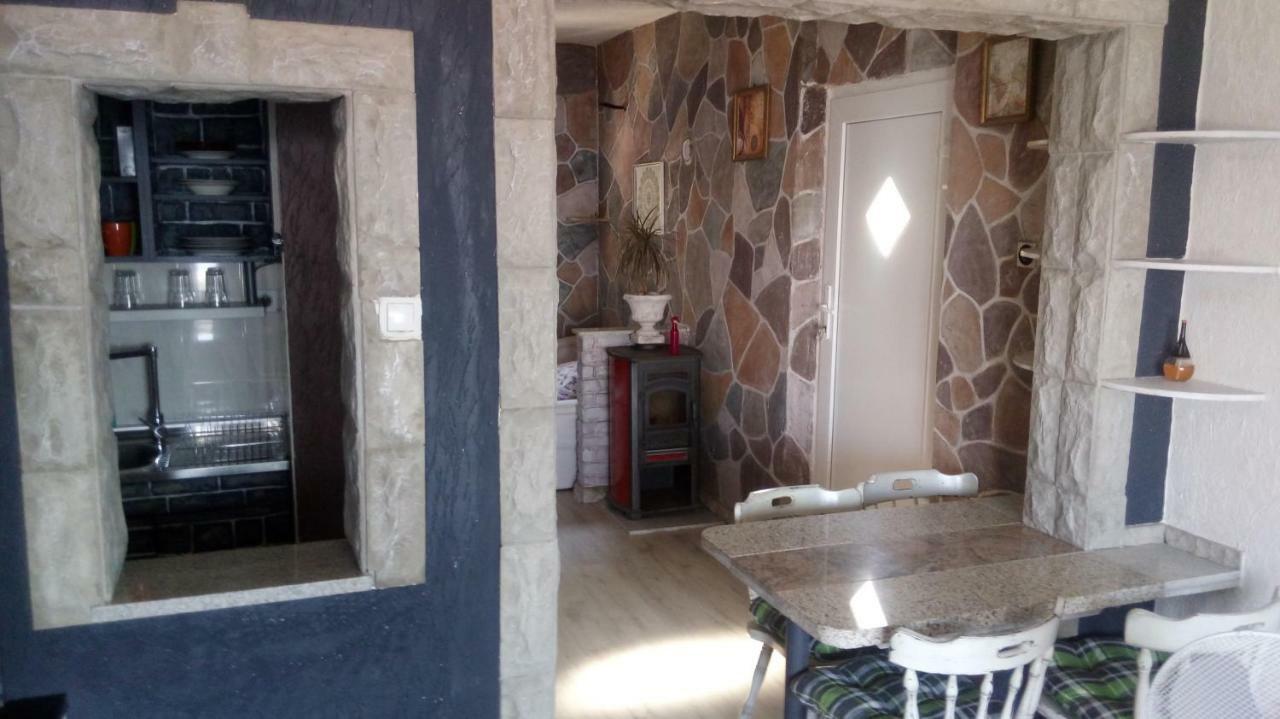 Mira Apartment *